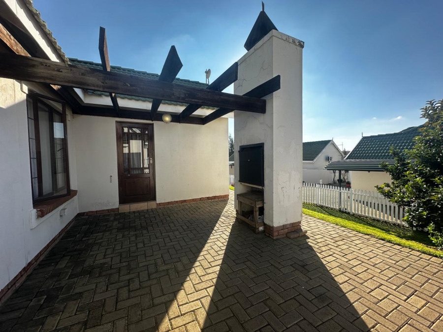 3 Bedroom Property for Sale in Hillside Free State